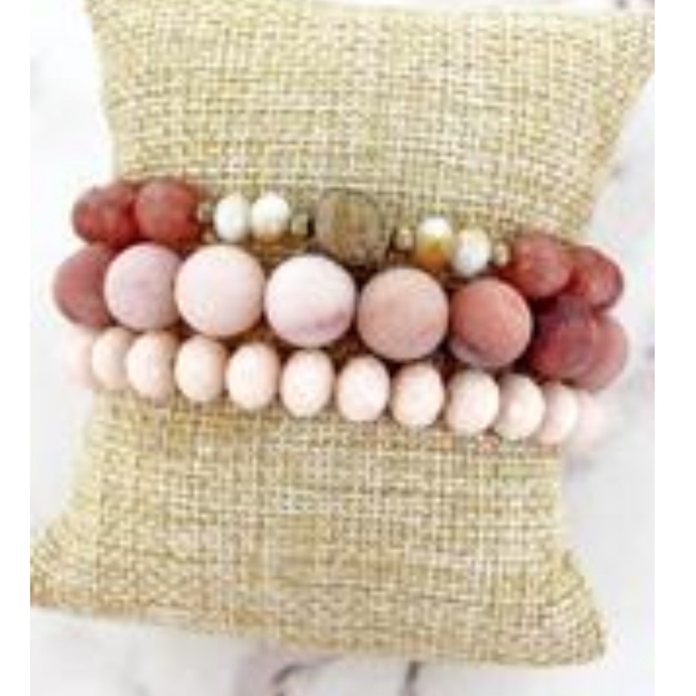 NEW Blush and Rose Pink Beaded 3 Bracelet Set.